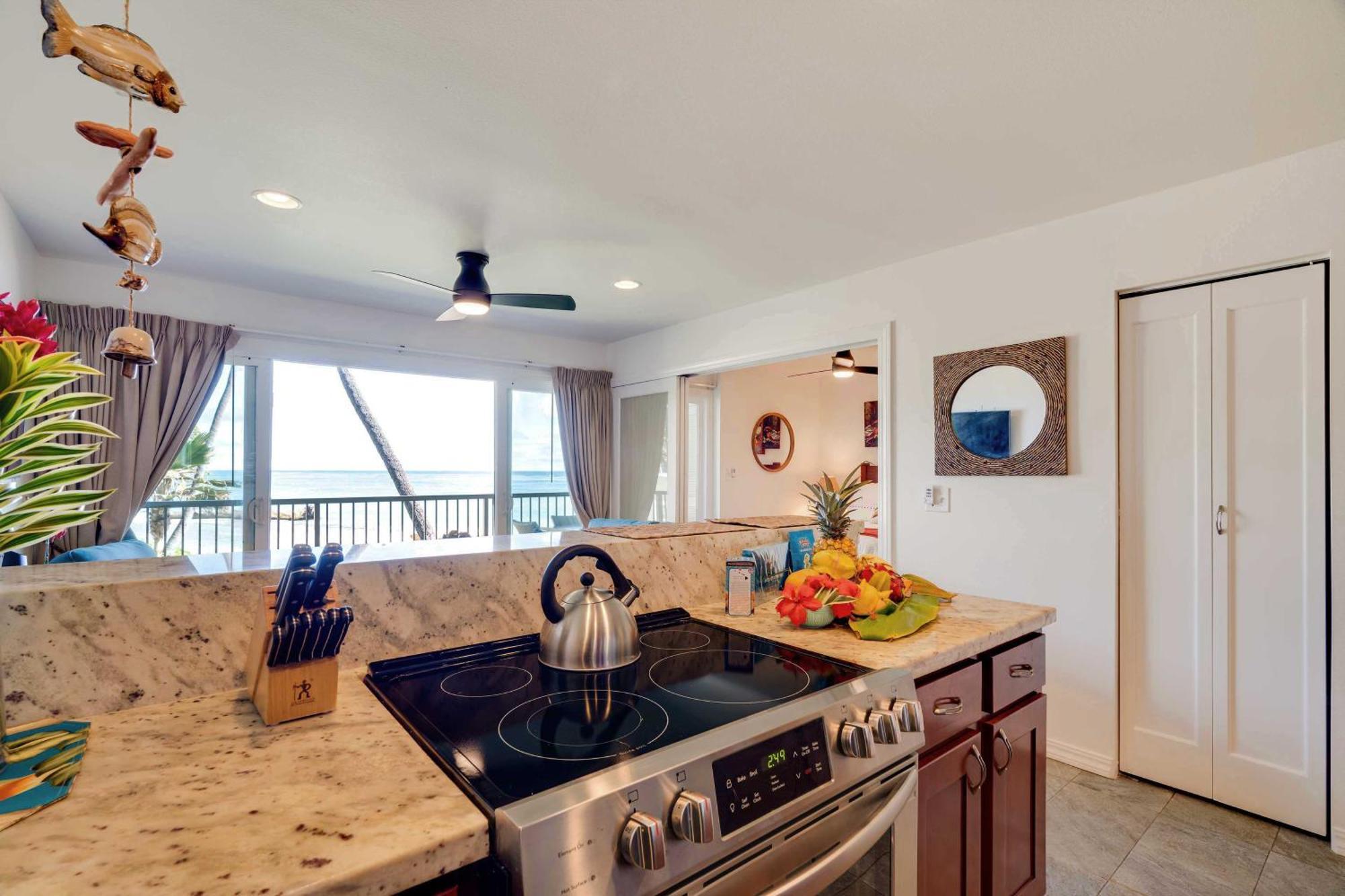 Waipouli Beachfront Condo With Balcony And Ocean Views Kapa'a Buitenkant foto