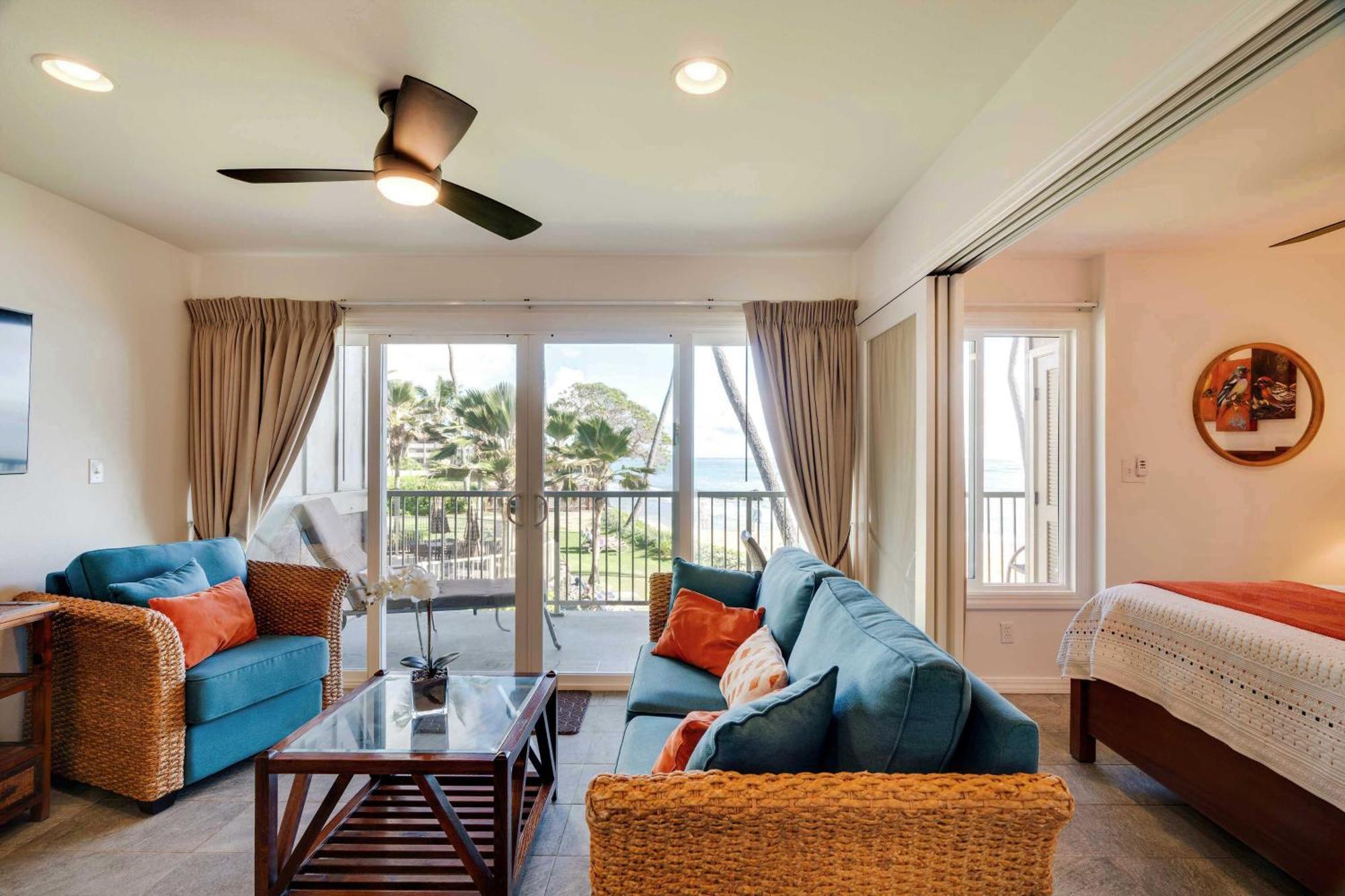 Waipouli Beachfront Condo With Balcony And Ocean Views Kapa'a Buitenkant foto